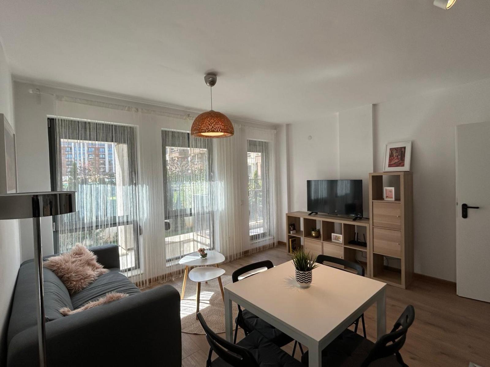 Idea Apartment *